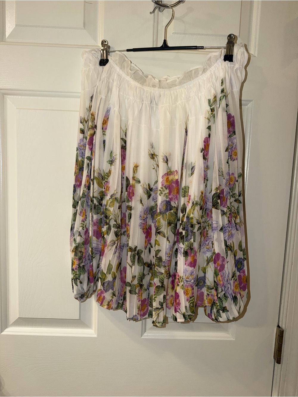 White House Black Market White Floral Pleated Skirt with Purple & Pink Accents